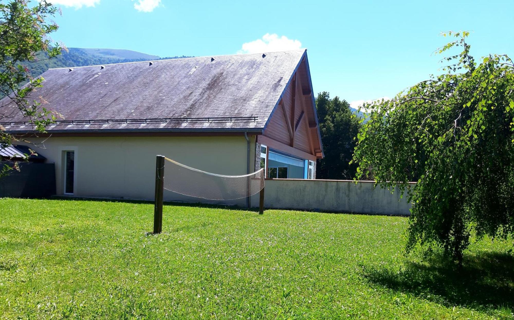 Le 102, T3 Pour 5 Personnes, Vue Montagne, Classe 2 Etoiles Nf, Parking, Piscine En Ete Bagneres-de-Luchon Exterior photo